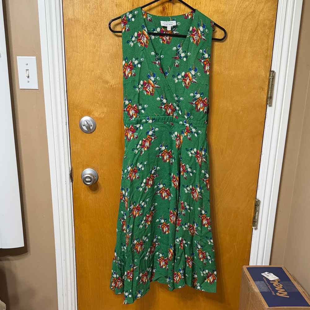 & Other Stories Vibrant Green Floral Midi Dress